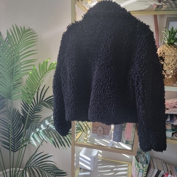 BNWT Black Faux Fur Teddy Coat in Women's Size Large - Picture 7 of 10